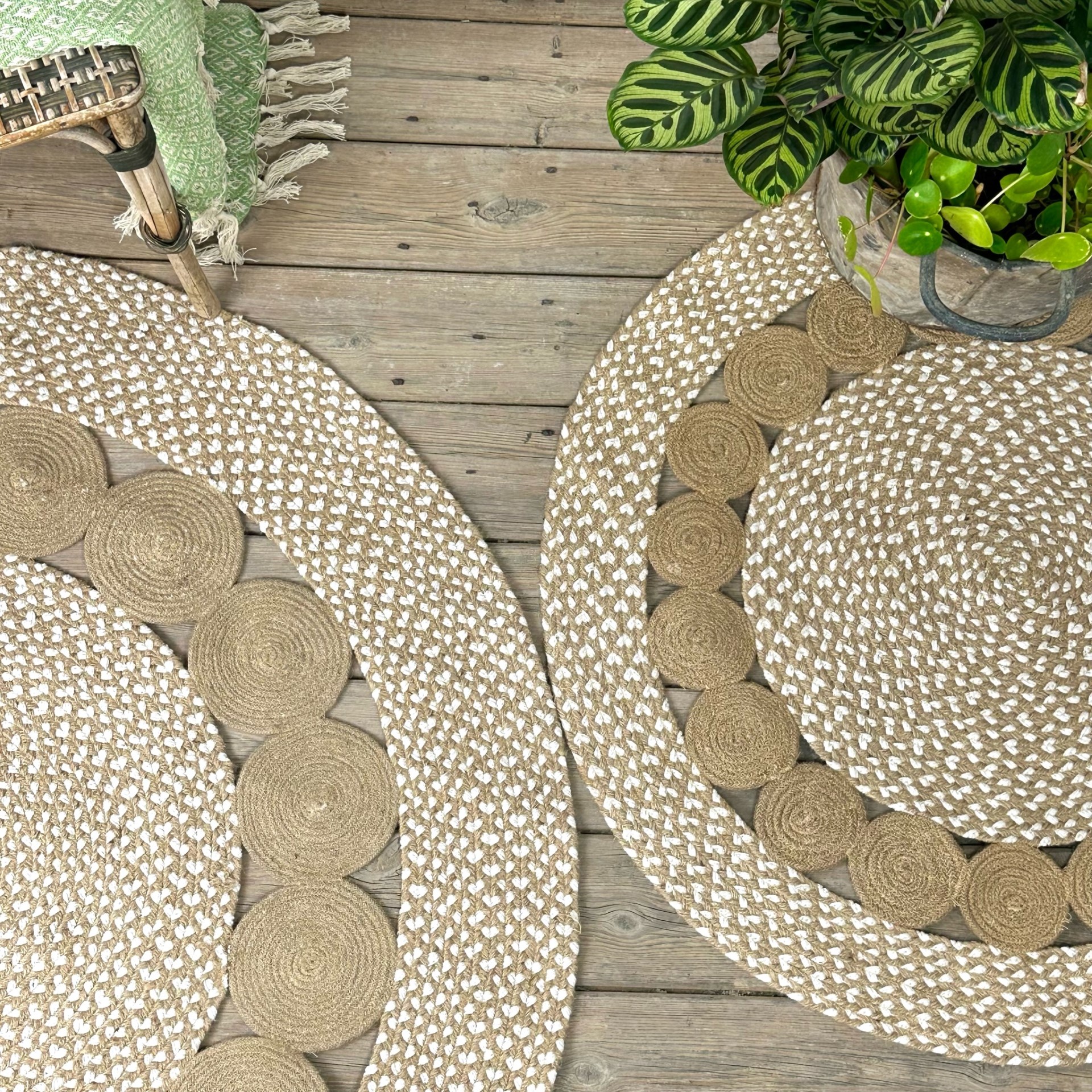 Round jute and cotton patterned rug 90cm and 120cm diameter